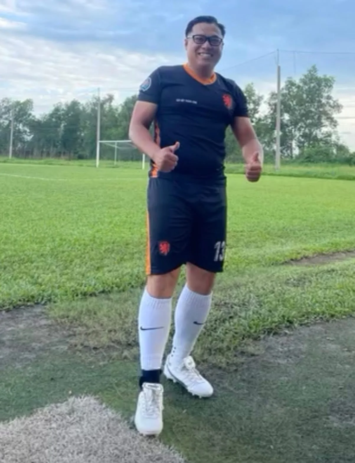 Tú Báo — Tiền vệ